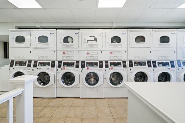 77 Adams St 611, Quincy, MA 02169