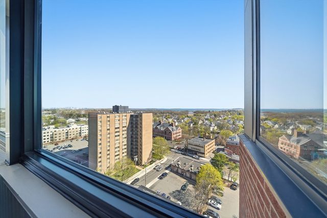 77 Adams St 611, Quincy, MA 02169