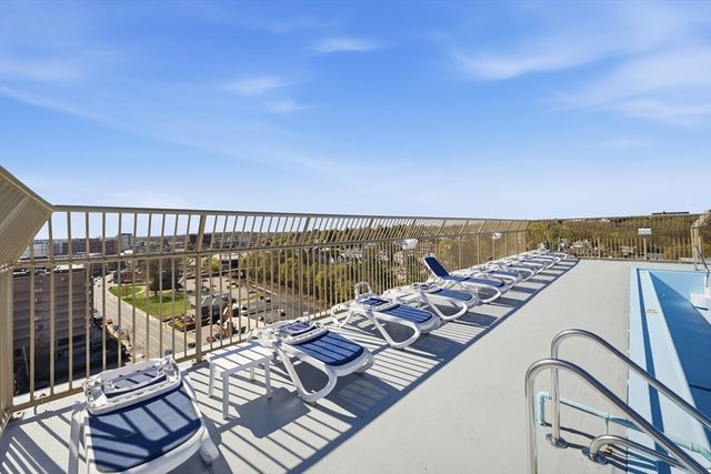 77 Adams St 611, Quincy, MA 02169