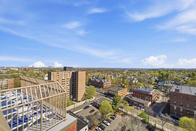 77 Adams St 611, Quincy, MA 02169