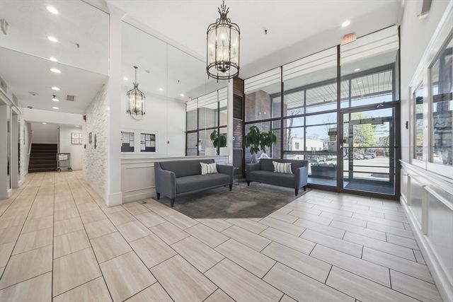 77 Adams St 611, Quincy, MA 02169