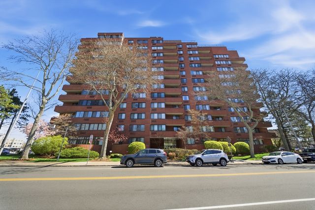 77 Adams St 611, Quincy, MA 02169