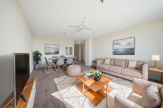 77 Adams St 611, Quincy, MA 02169