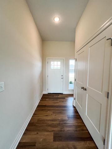 1631 N Forestview Ct, Wichita, KS 67235