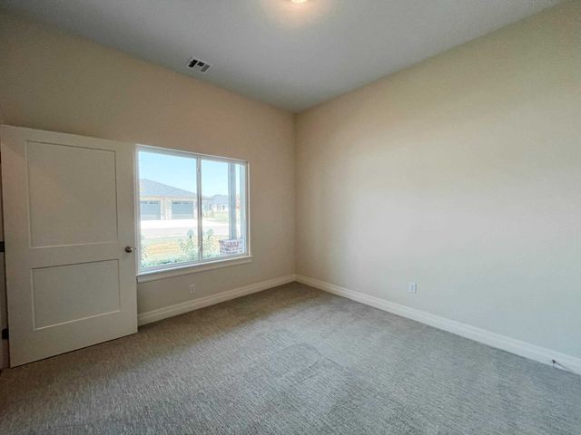 1631 N Forestview Ct, Wichita, KS 67235