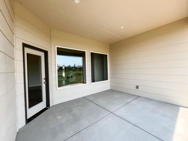 1631 N Forestview Ct, Wichita, KS 67235