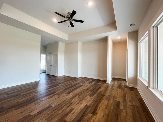 1631 N Forestview Ct, Wichita, KS 67235