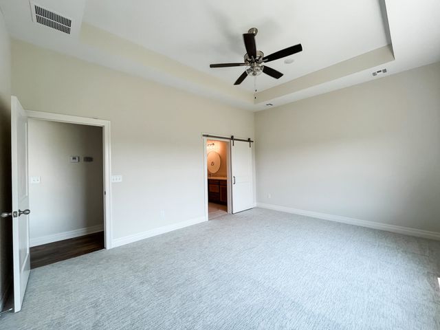 1631 N Forestview Ct, Wichita, KS 67235