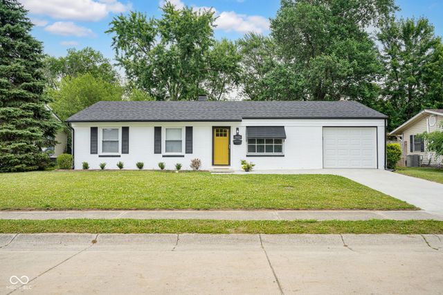 3025 Lucas Way, Columbus, IN 47203