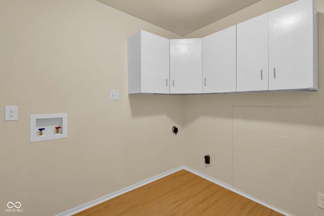 3025 Lucas Way, Columbus, IN 47203