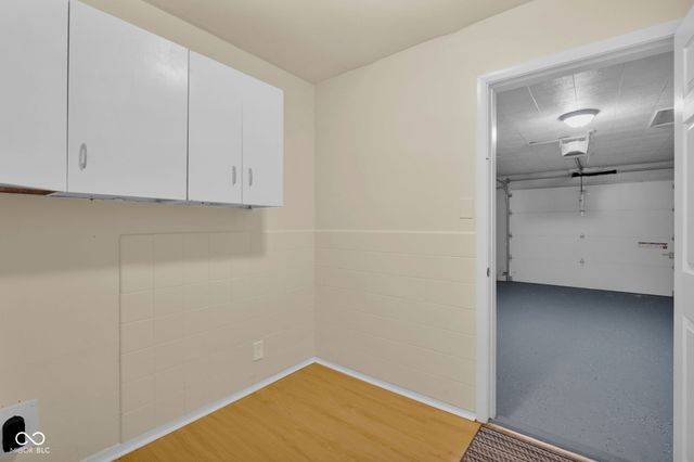 3025 Lucas Way, Columbus, IN 47203