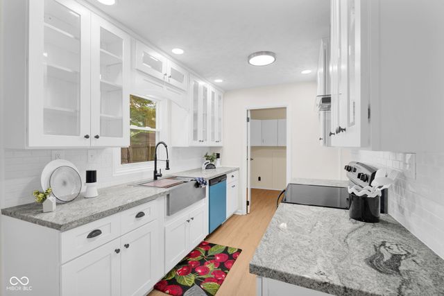3025 Lucas Way, Columbus, IN 47203