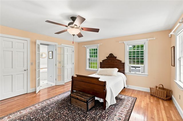 142 Ferry Road, Bristol, RI 02809