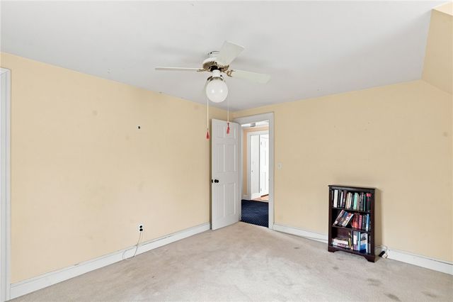 142 Ferry Road, Bristol, RI 02809