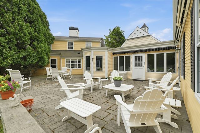 142 Ferry Road, Bristol, RI 02809