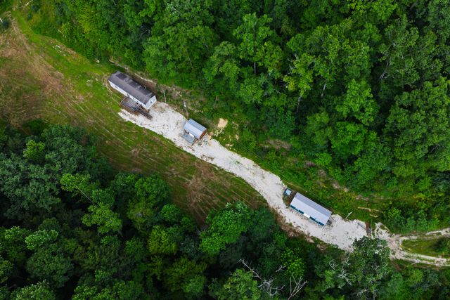 450 Shrilda Ln., Jackson, KY 41339