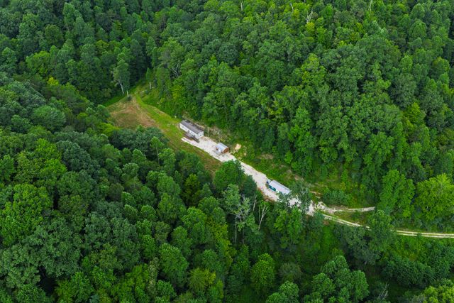 450 Shrilda Ln., Jackson, KY 41339