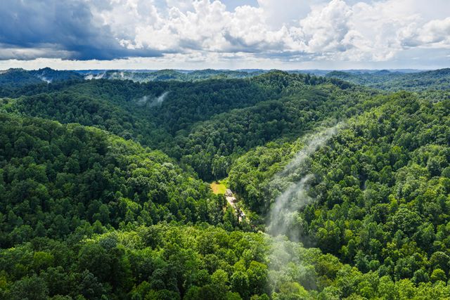 450 Shrilda Ln., Jackson, KY 41339