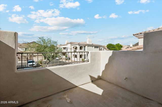 1747 E NORTHERN Avenue 216, Phoenix, AZ 85020
