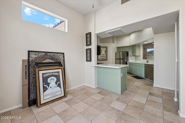 1747 E NORTHERN Avenue 216, Phoenix, AZ 85020