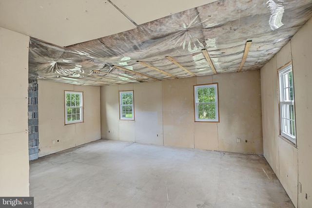 2445 PARK RD, Warrington, PA 18976