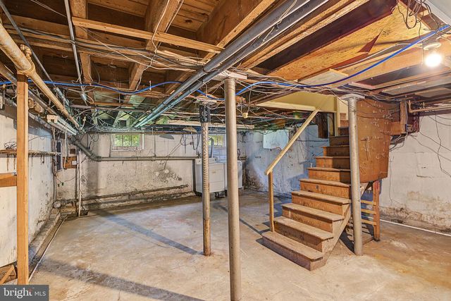 2445 PARK RD, Warrington, PA 18976
