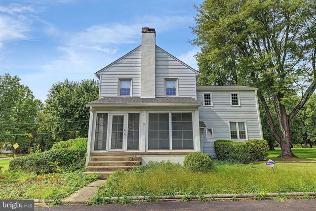 2445 PARK RD, Warrington, PA 18976