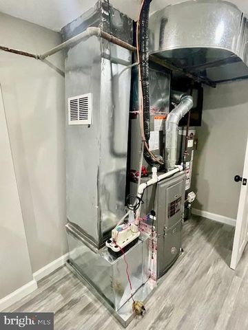 4041 W COLD SPRING LN, Baltimore, MD 21215