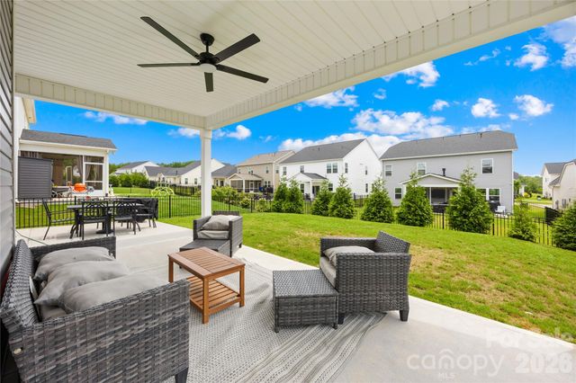 4526 Dover Court, Denver, NC 28037