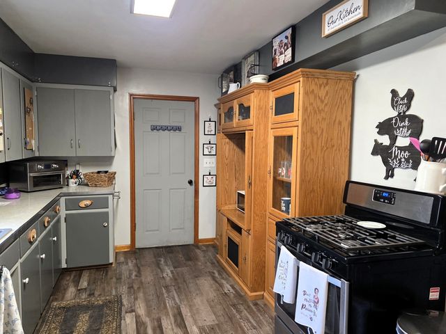 603 1st Street W, Lyndon, IL 61261