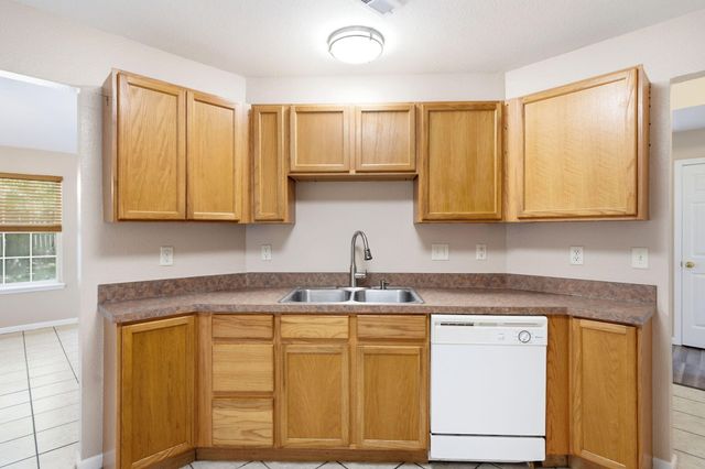 5105 SANDSTONE DR, Columbia, MO 65202
