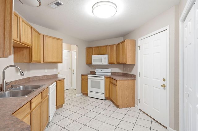 5105 SANDSTONE DR, Columbia, MO 65202