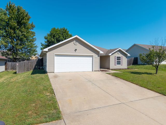 5105 SANDSTONE DR, Columbia, MO 65202