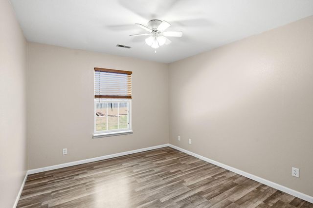 5105 SANDSTONE DR, Columbia, MO 65202