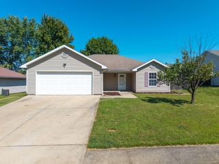 5105 SANDSTONE DR, Columbia, MO 65202