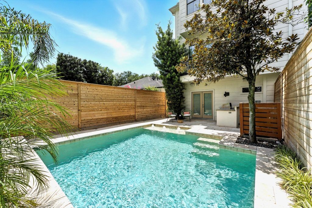 1314 W Bell Street, Houston, TX 77019