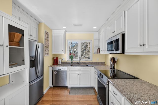 10 Pilgrim Harbor C, Wallingford, CT 06492