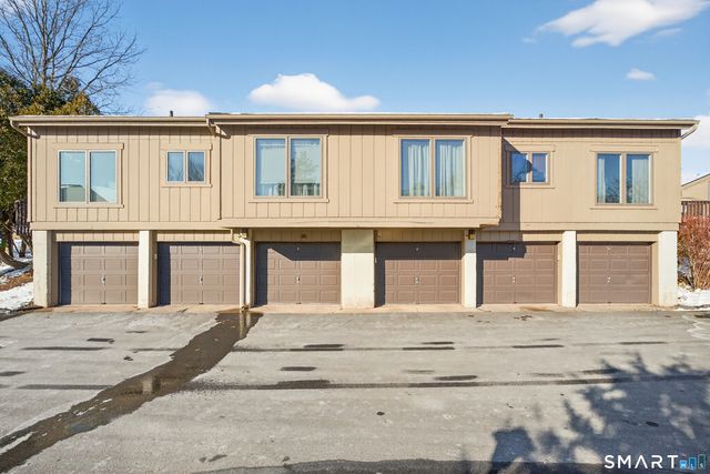 10 Pilgrim Harbor C, Wallingford, CT 06492