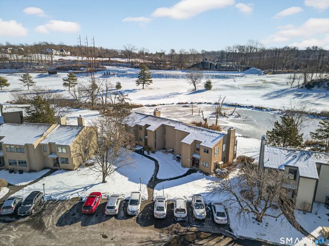 10 Pilgrim Harbor C, Wallingford, CT 06492