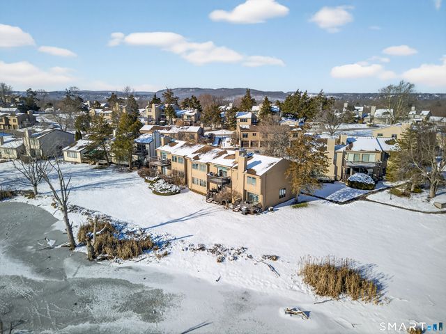 10 Pilgrim Harbor C, Wallingford, CT 06492