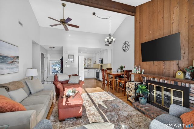 10 Pilgrim Harbor C, Wallingford, CT 06492