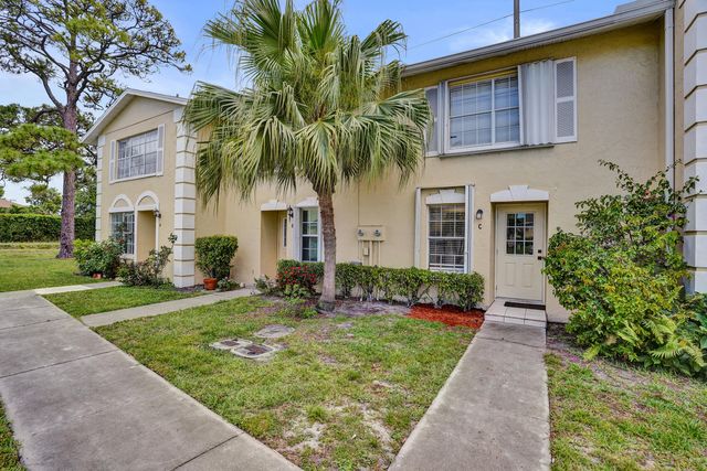 211 Foxtail Drive C, Greenacres, FL 33415