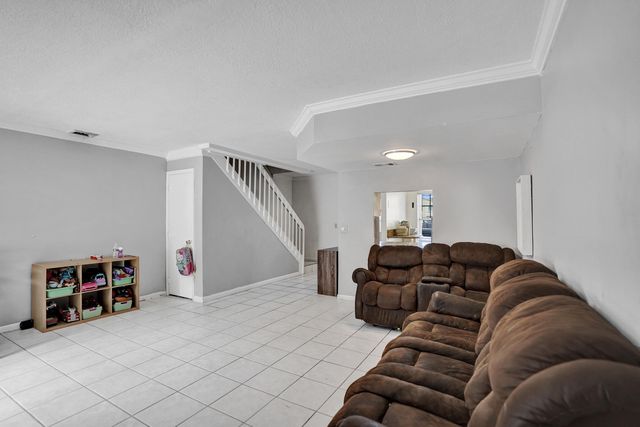 211 Foxtail Drive C, Greenacres, FL 33415