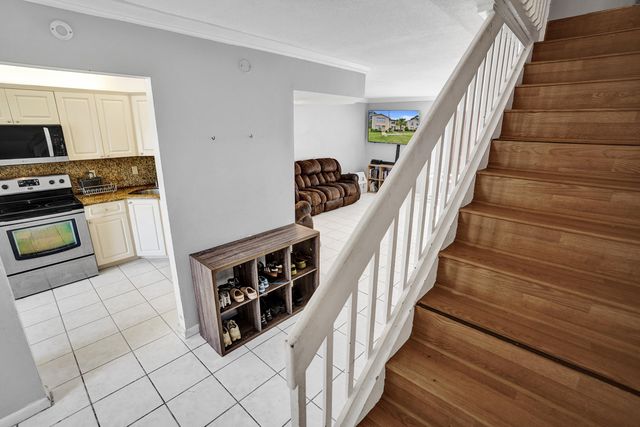 211 Foxtail Drive C, Greenacres, FL 33415