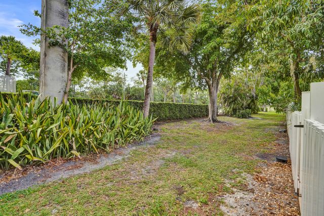 211 Foxtail Drive C, Greenacres, FL 33415