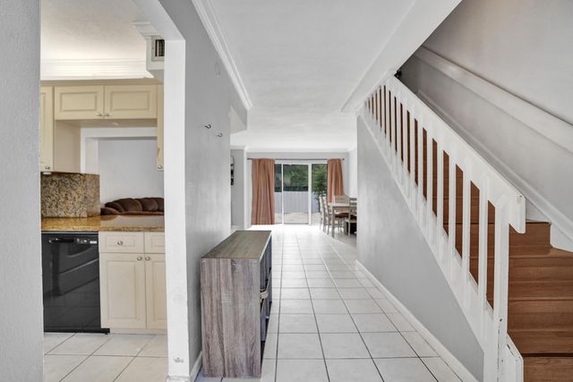 211 Foxtail Drive C, Greenacres, FL 33415