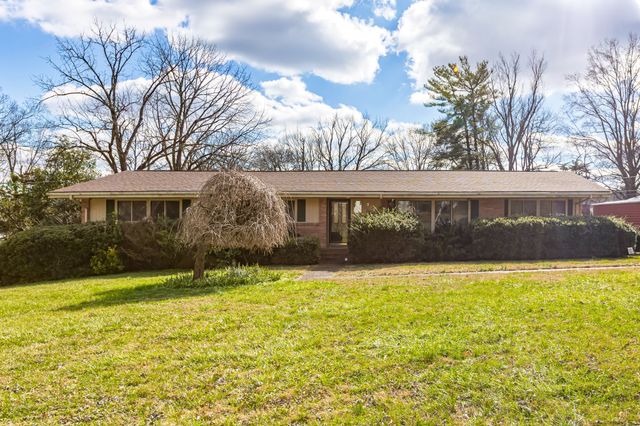 212 Pineview St, Shelbyville, TN 37160
