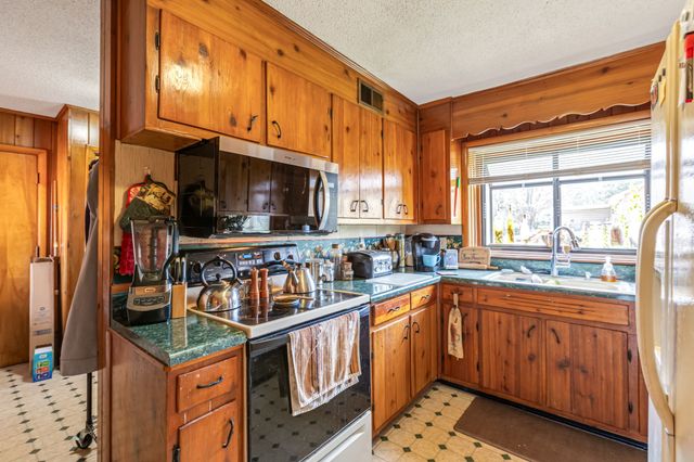 212 Pineview St, Shelbyville, TN 37160