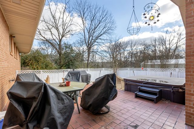 212 Pineview St, Shelbyville, TN 37160