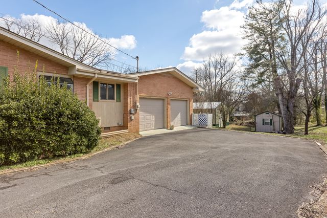 212 Pineview St, Shelbyville, TN 37160